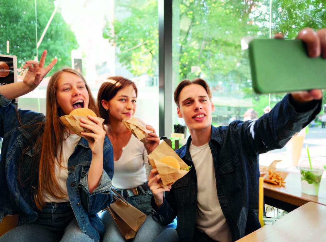 Coraz większa popularność przekąsek w mediach społecznościowych